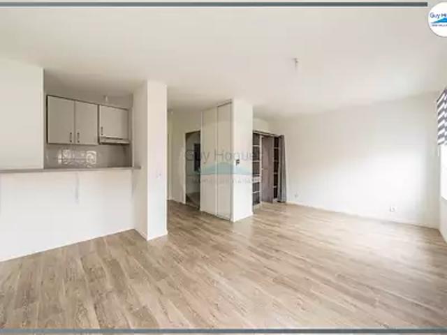 Nandy 77176 Location appartement 1 pièce t1 au dernier étage cave