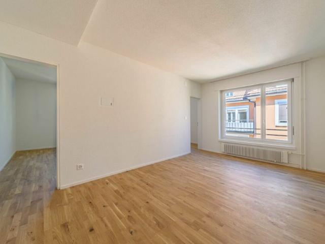 Nach­mie­ter ge­sucht! Klei­ne fei­ne 3 Zim­mer­woh­nung