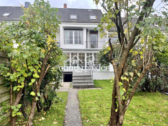 Nach Sanierung: Familienfreundliches Reihenmittelhaus mit Garten und Terrasse