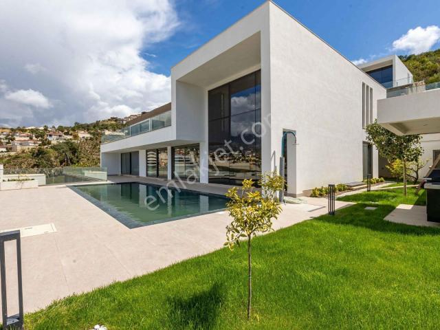 Naciye Arapoğlu'ndan Alanya/kargıcak'ta Ultra Lüks Satılık Villa