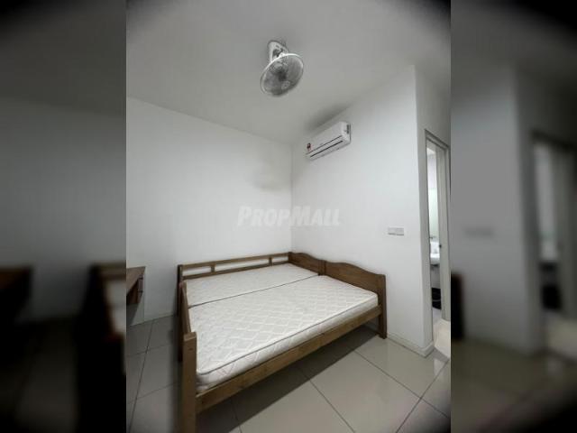 Nadayu 801 Middle Room For Rent Mixed Gender Only, walking distance to HELP University