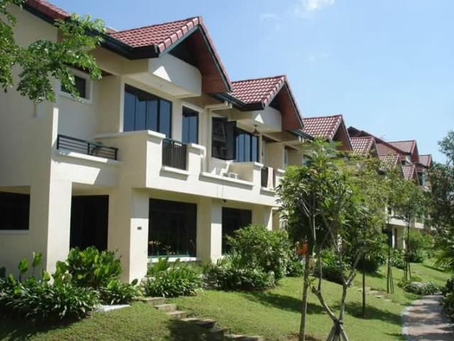 Nadia Parkfront, Desa Parkcity