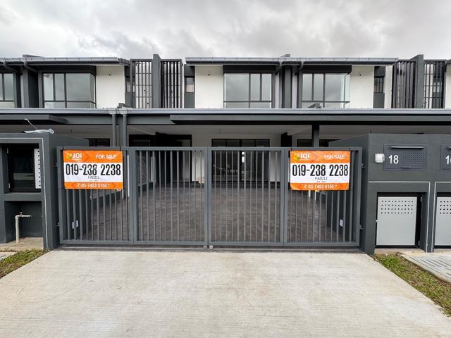 NADIRA 3 Bandar Bukit Raja Klang Premium Double Storey 22x75ft