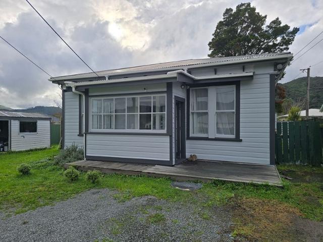 naenae, 3 bedrooms