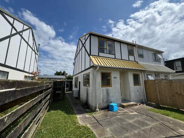 naenae, 2 bedrooms