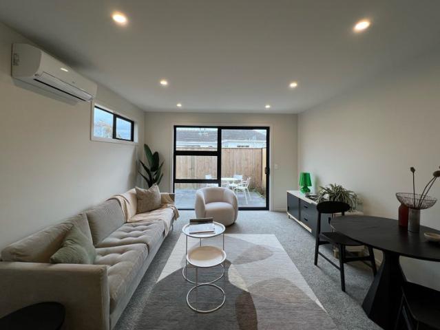 naenae, 2 bedrooms