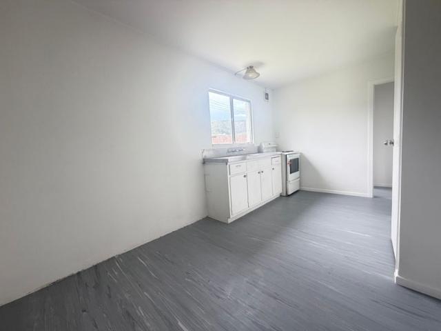 naenae, 2 bedrooms