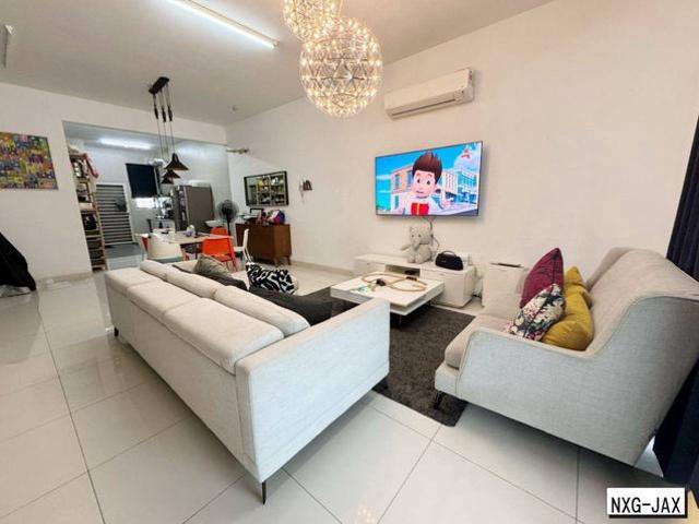 Nafiri Bandar Bukit Raja Double Storey Terrace House for Sale at Klang
