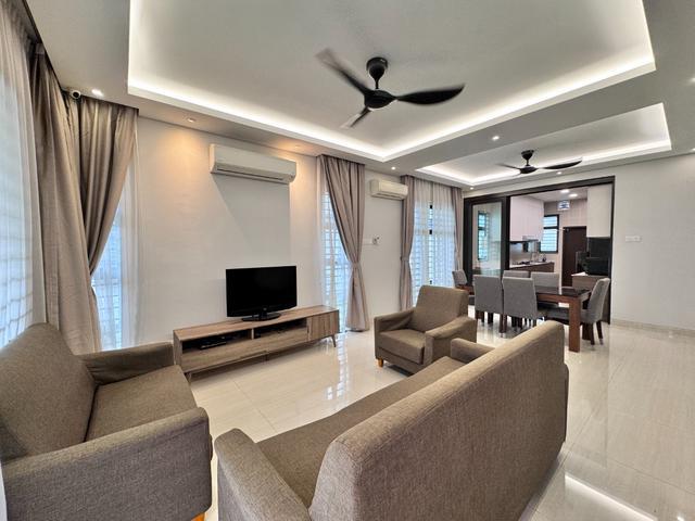 Nafiri Bandar Bukit Raja End lot Full Furnished