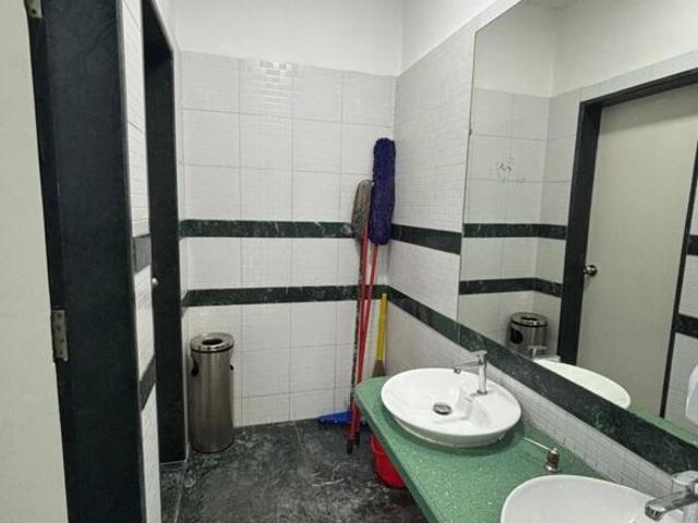 Nahar Amrit Shakti Commercial Showroom 3000 Sq. Ft. in Chandivali Mumbai Listing ID: #10285