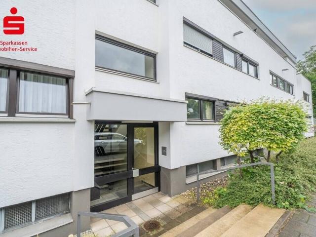 Nähe Nymphenburg Kanal Großzügige 3 Zimmer Erdgeschosswohnung mit Süd Loggia