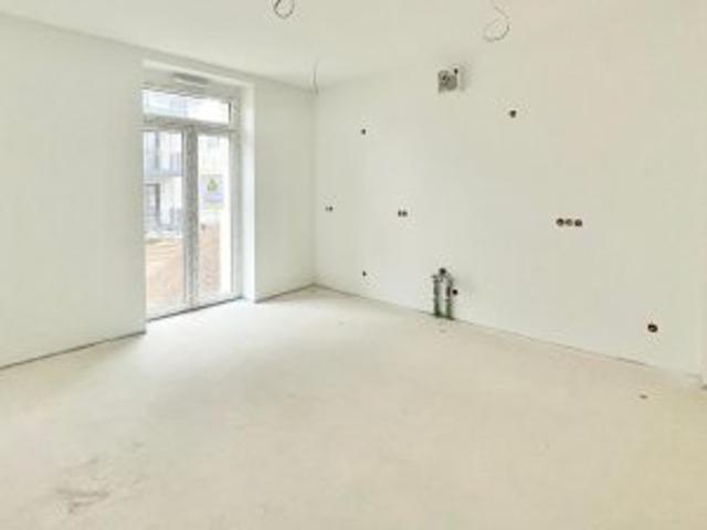 Nahe dem Elbufer wartet Ihre Traumwohnung Erstbezug in charmante & helle 2 RW mit Balkon im 4 Familien Altbau