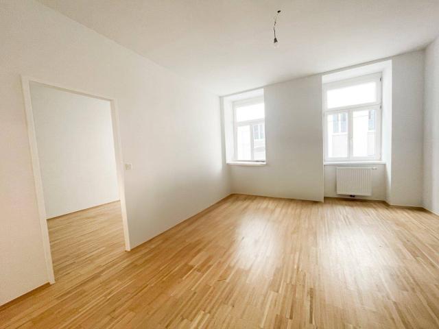 NÄHE ELTERLEINPLATZ: 2 Zimmerwohnung mit neuer Küche und Gastherme Vaillant