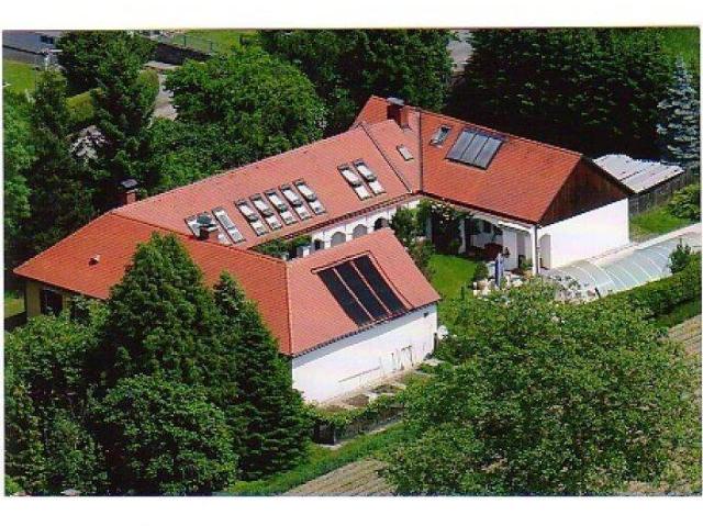 Nähe Fürstenfeld Stilvoller, klassischer Arkadenhof mit bestem Komfort !