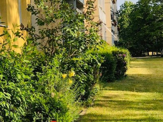 Nahe Steinstücken/Griebnitzsee bezugsfreie 4 Zimmer mit Balkon ab 1.4 für WGs,Familie,0€ Provision
