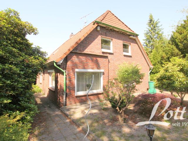 Nahezu Alleinlage Altbau mit ca. 1,55 ha gr. Gundstück zw. Bad Zwischenahn und Ocholt!
