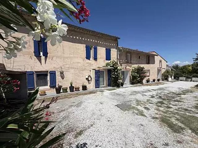 Nailloux 31560 Achat / Vente maison 13 pièces t13 au dernier étage parking