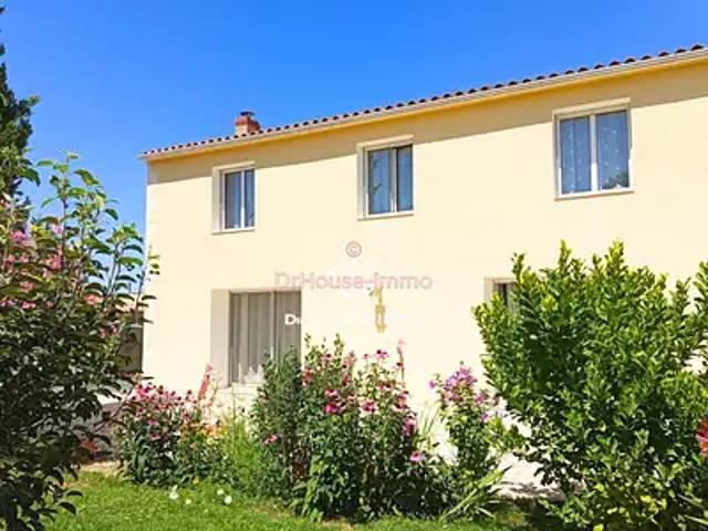 Nalliers 85370 Achat / Vente maison 8 pièces t8 parking