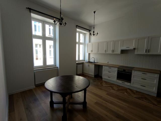 Narutowicza 39 96,60 m², Łódź