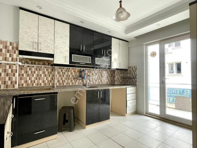 Çınar 15 Mayısda 3+1 Kiralık Daire 115 M2