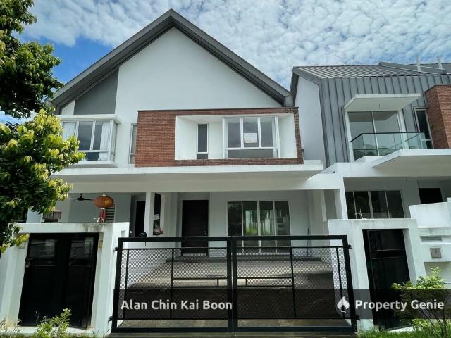 Nara Gamuda Gardens 2 storey terrace for sale
