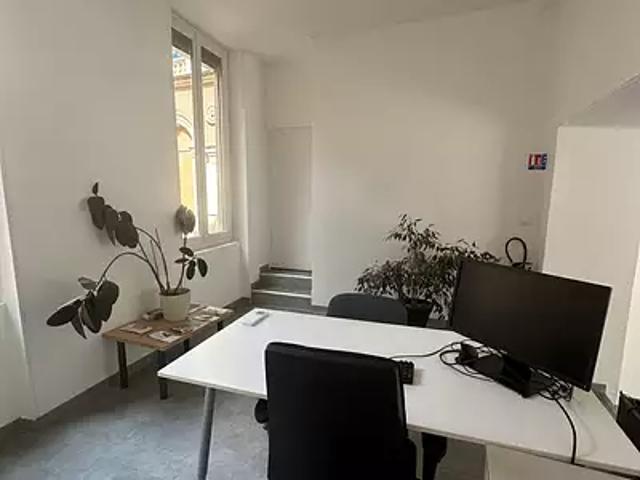 Narbonne 11100 Achat / Vente divers 3 pièces