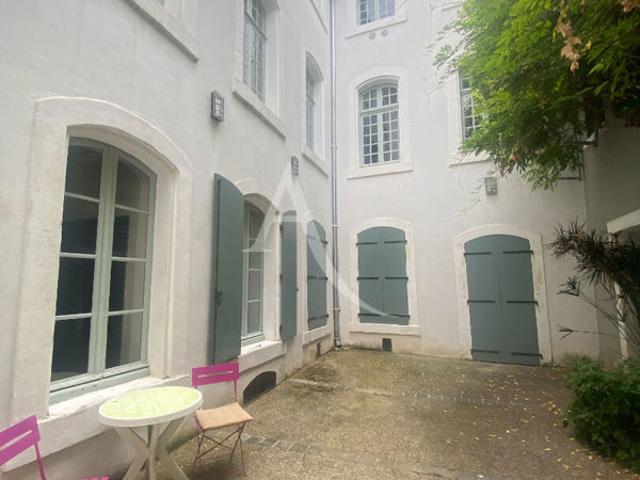 NARBONNE À louer Charmant appartement T2 meublé en plein coeur du centre historique de Narbonne
