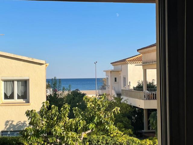 Narbonne plage 2ème ligne Beau T2 terrasse vue mer Ascenseur