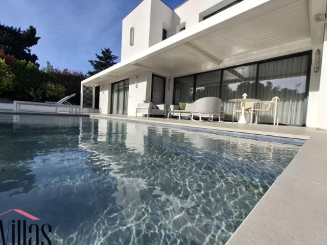Narbonne Superbe villa contemporaine de 240 m2