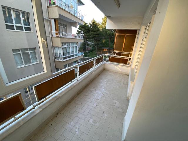 Çınarcık Harmanlar Mahallesi Sahilde 3 Aylık Kiralık Eşyalı 2+1 90 M2 Daire