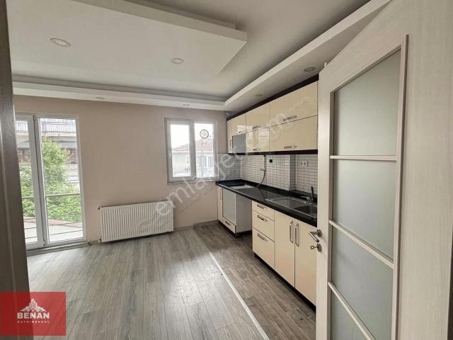 Çınarcık Merkezde Kiralık Ters Dubleks Daire
