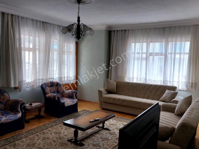 Çınarcık Merkezde İskeleye Yakın Kiralık Daire