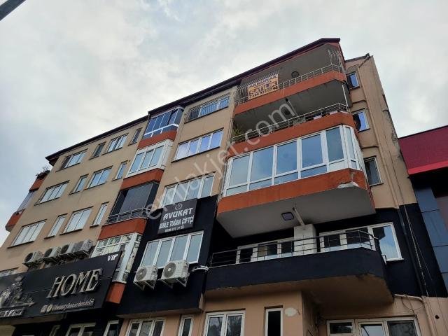 Çınarda Cadde Üstünde 3+1 Den 2+1 E Çevrilmiş Satılık Daire