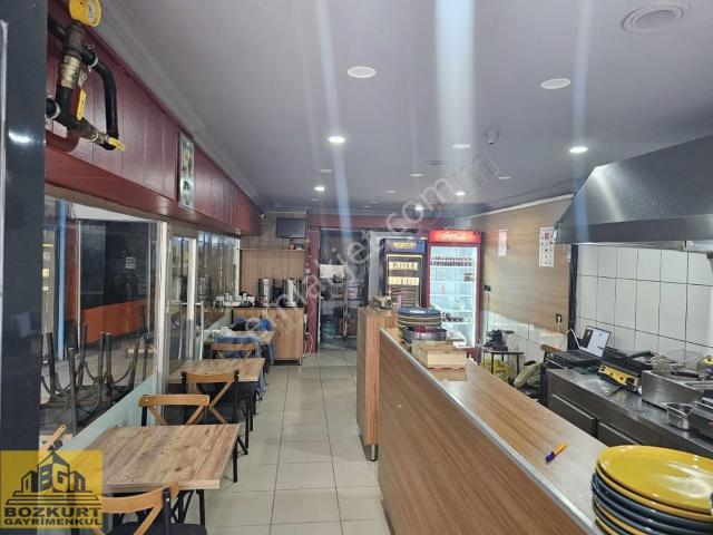 Çınarda Kurulu Düzen Dersaneler Mevikiinde Fastfood Dükkanı