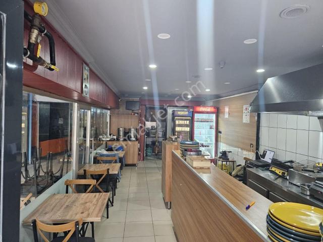 Çınarda Kurulu Düzen Dersaneler Mevikiinde Fastfood Dükkanı
