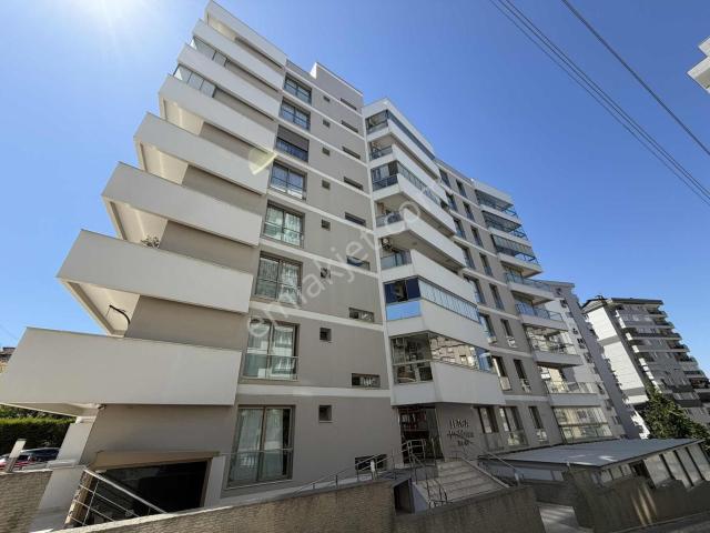 Narlıdere Ilıca'da Kiralık 2+1 Otoparklı Jeotermalli Açık Mutfak