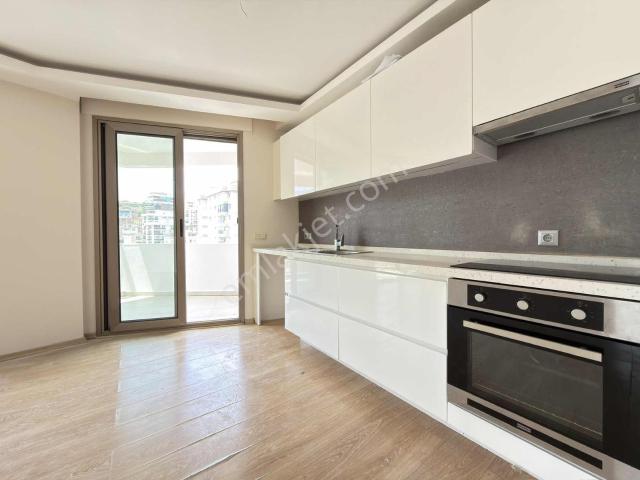Narlıdere Ilıca'da Kiralık 2+1 Otoparklı Jeotermalli Açık Mutfak