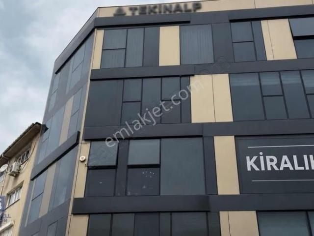 Narlıderenin En İşlek Caddesinde Kiralık Ofis