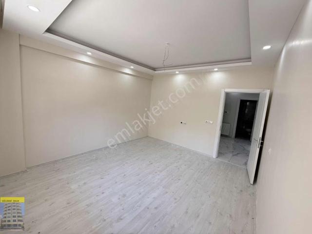 Narlıkuyu'da Kiralık Balkonlu 2+0