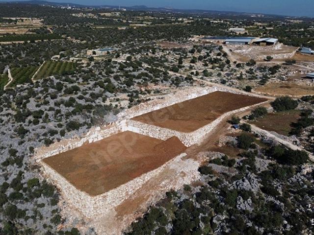 NARLIKUYUDA YOLU SUYU ELEKTİRİĞİ OLAN SATILIK 4.600 M2 TARLA