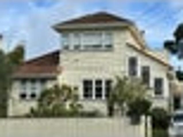 Narrow Neck, 3 bedrooms, $920 pw