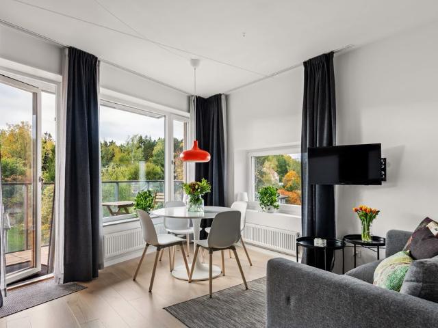 Näsbyvägen, Täby
