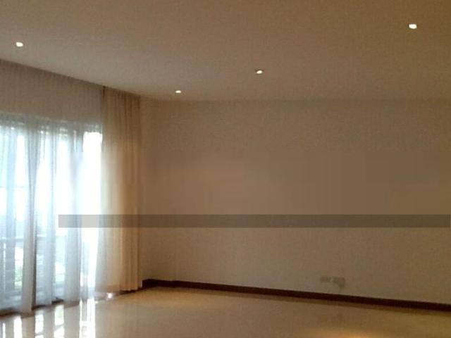 Nassim Jade D10, Condominium