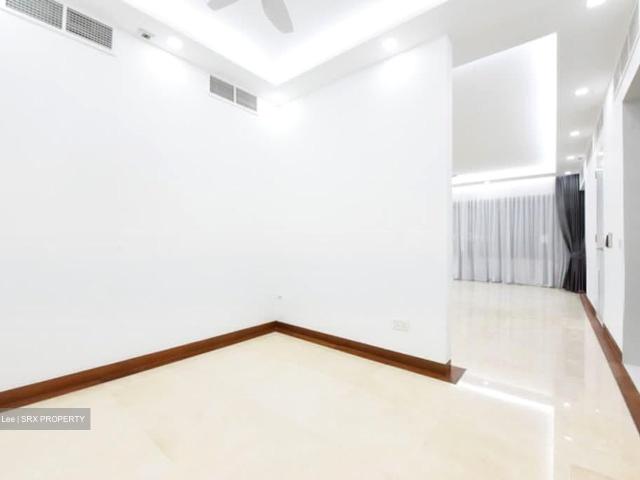 Nassim Jade D10, Condominium