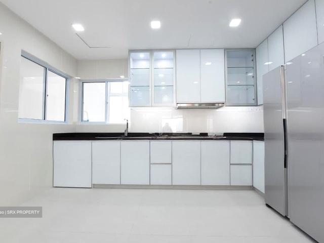 Nassim Jade D10, Condominium