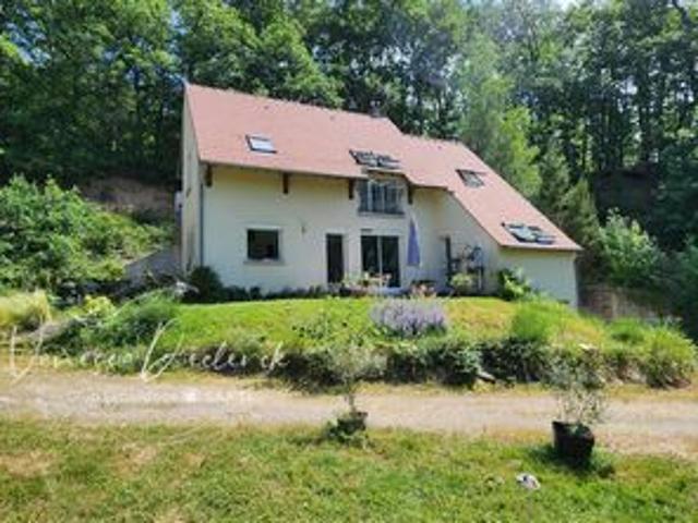 Nature, tranquillité et espace: 4 chambres, sous sol total et aucun vis à vis