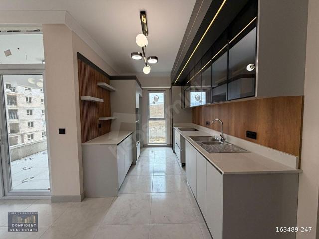 NATAVEGA AVM YAKINI SİTE İÇERİSİNDE ULTRA LÜX YAPILI SATILIK 3+1 DAİRE