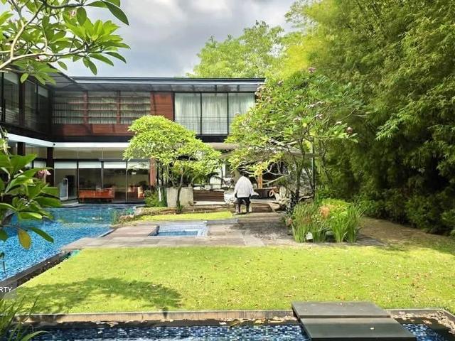 Nathan Road D10, Detached