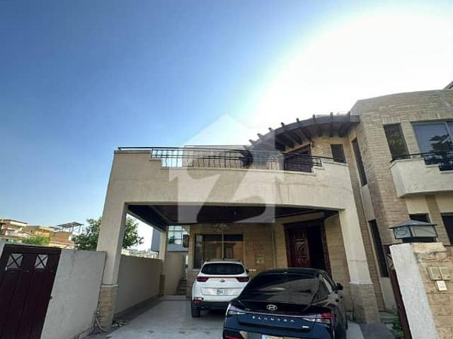 National Police Foundation Sector E 11/4 50*90 =1 Kanal 9 Bedrooms House For Sale