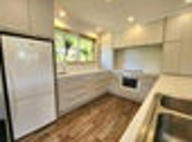 Native outlook, solid home